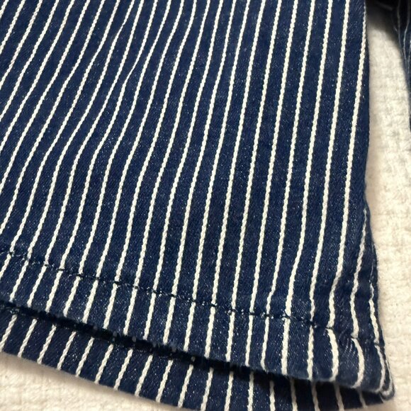 Lee Regular Fit MidRise Navy Blue & White Striped Shorts - Picture 5 of 6